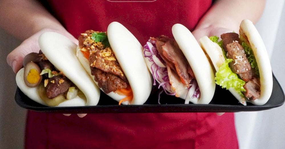 Bánh tiêu kẹp thịt 
